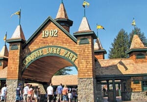 Mainentrance of Canobie Lake Park
