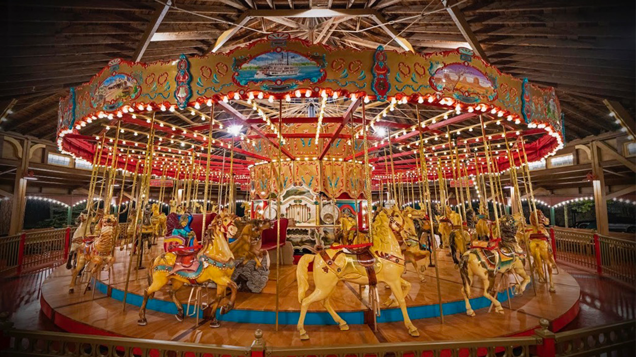 Carrousel antique