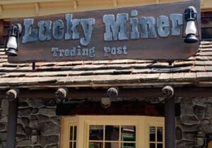 Enseigne de la boutique de cadeaux Lucky Miner