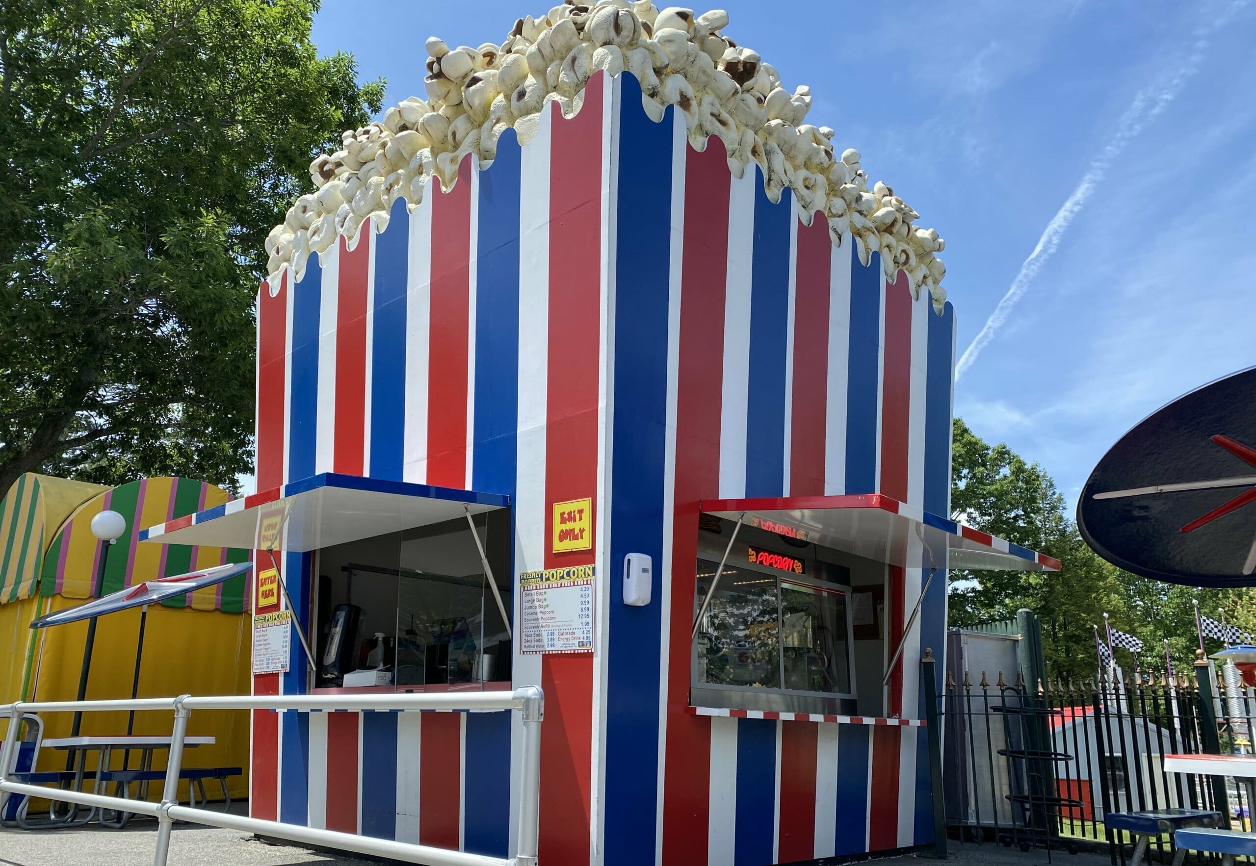 Dining Canobie Lake Park